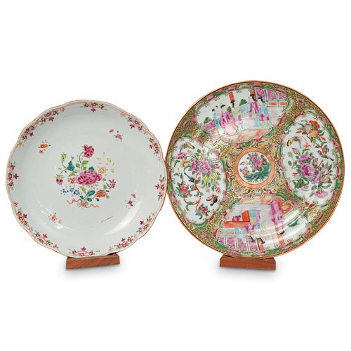  2 PC CHINESE PORCELAIN PLATESDESCRIPTION  3916a8