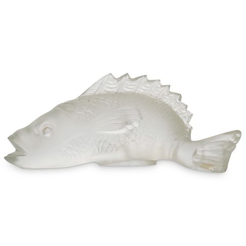 BACCARAT CRYSTAL FISH PAPERWEIGHTDESCRIPTION: