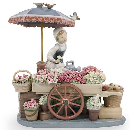 LLADRO FLOWERS OF THE SEASON PORCELAINDESCRIPTION:Lladro