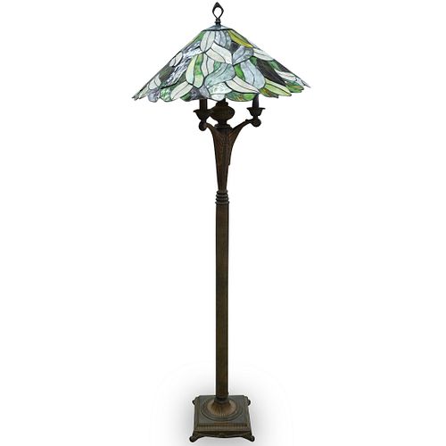 TIFFANY STYLE STAINED GLASS FLOOR LAMPDESCRIPTION: