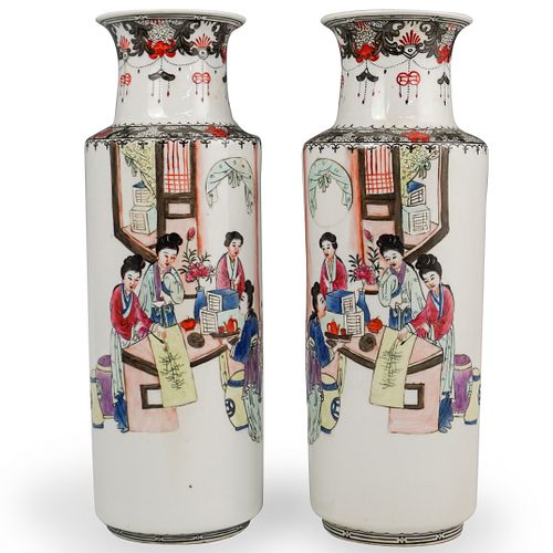  2 PC JAPANESE PORCELAIN VASESDESCRIPTION  391984