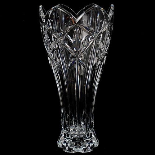 LARGE LENOX CRYSTAL VASEDESCRIPTION A 3919fc