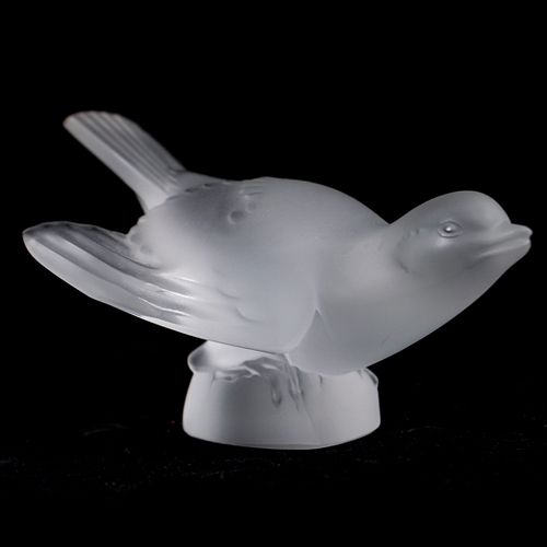 LALIQUE FROSTED CRYSTAL DOVEDESCRIPTION: