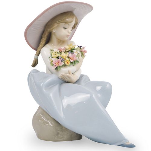 LLADRO "FRAGRANT BOUQUET" FIGURINEDESCRIPTION: