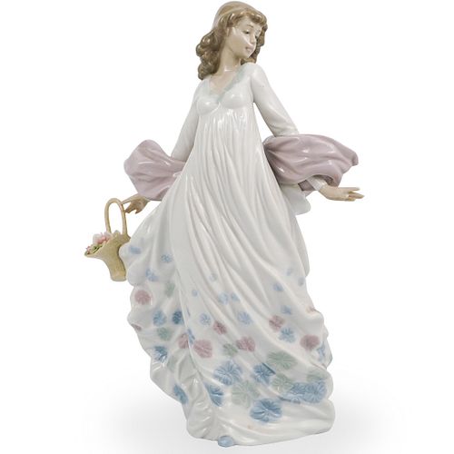 LLADRO "SPRING SPLENDOR" FIGURINEDESCRIPTION: