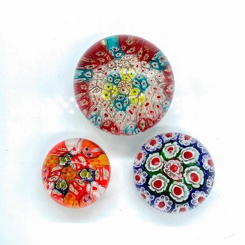 3PC COLORFUL FLORAL ART GLASS PAPERWEIGHTSThree