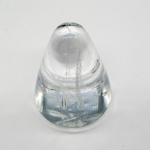 KOSTA CRYSTAL SIGNED PAPERWEIGHTClear