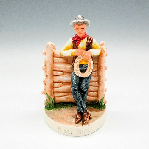 SEBASTIAN MINIATURES CERAMIC FIGURINE  391e5c