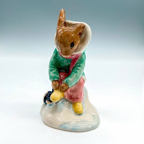 GIRL SKATER DB153 - ROYAL DOULTON BUNNYKINSGirl