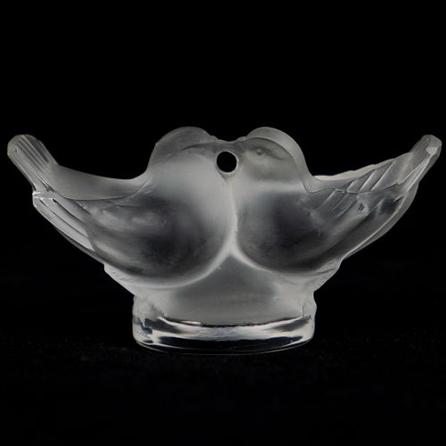 LALIQUE CRYSTAL KISSING DOVE PAPERWEIGHTDESCRIPTION  392021