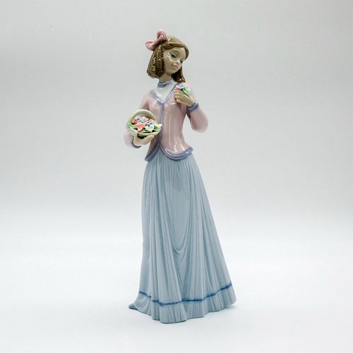 INNOCENCE IN BLOOM LLADRO PORCELAIN 39486d