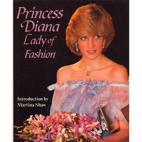 BOOK PRINCESS DIANA LADY OF FASHIONBy  394c81