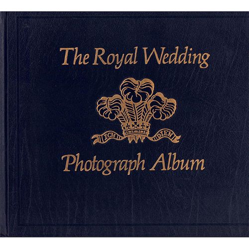 BOOK THE ROYAL WEDDING PHOTOGRAPH 394c90