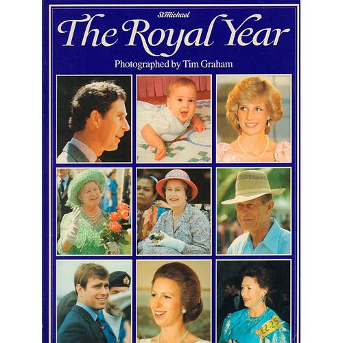 BOOK THE ROYAL YEARBy Tim Graham  394cac