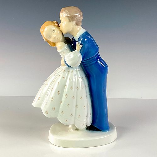 VINTAGE BING & GRONDAHL FIGURINE, FIRST