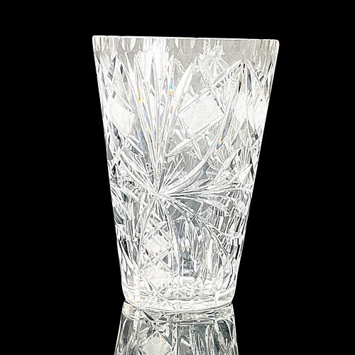 VINTAGE CUT CRYSTAL VASE, FLORAL DESIGNElegant