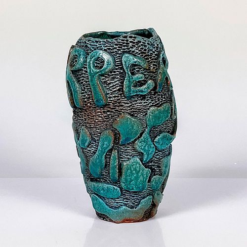 VINTAGE POTTERY VASE BY STEPHANIE 394e6f