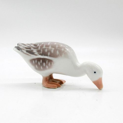 VINTAGE BING & GRONDAHL FIGURINE, GOOSEGlossy