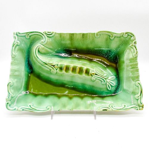 VINTAGE CERAMIC ASHTRAY, CELADON GREENRectangular