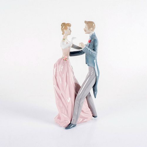 ANNIVERSARY WALTZ 1001372 - LLADRO