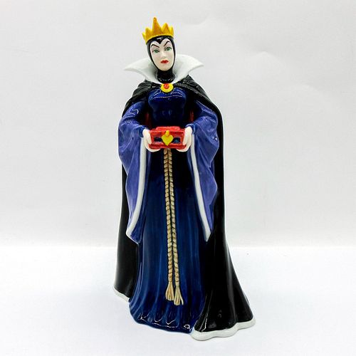 QUEEN HN3847 ROYAL DOULTON FIGURINEPorcelain 395464