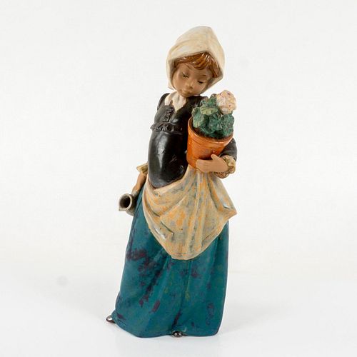 GIRL WITH GERANIUM 1013508 LLADRO 3957cb