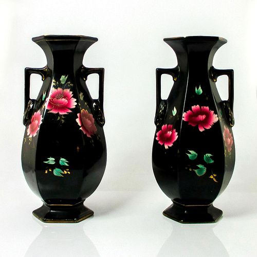 VINTAGE PAIR OF ENGLISH PORCELAIN 395977