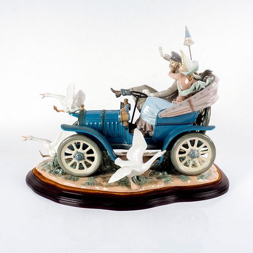 CAR IN TROUBLE 1001375 LLADRO 395d3a