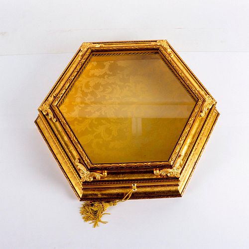 VINTAGE ITALIAN HEXAGONAL VITRINEGold 395f1b