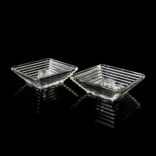 PAIR GLASS SQUARE CANDLESTICKS  393c72