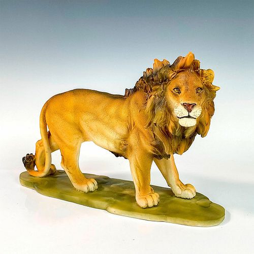 VINTAGE RESIN LION FIGUREA painted 393cab