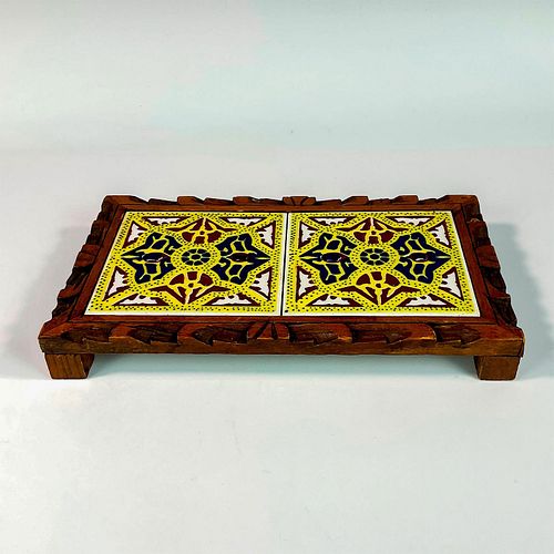 VINTAGE MEXICAN TILE TRIVETA beautiful