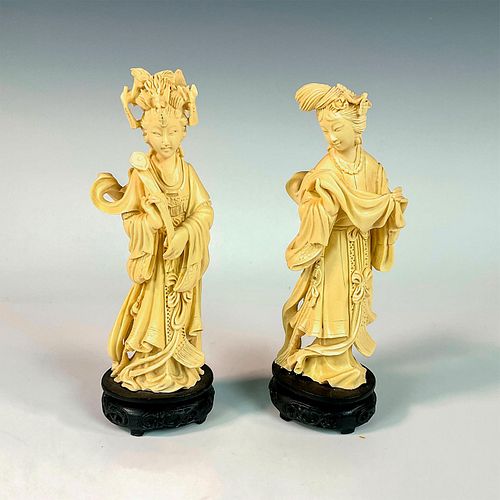 2PC VINTAGE CHINESE RESIN GUANYIN 393d73