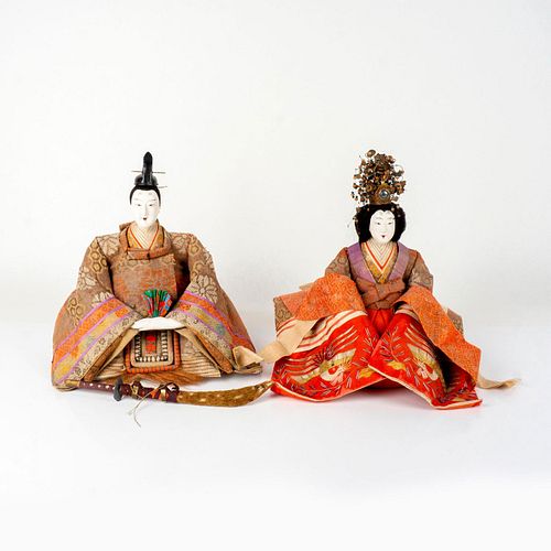 PAIR OF VINTAGE JAPANESE HINA DOLLSA 393d82