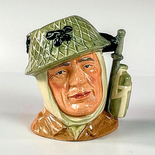 SOLDIER D6876 - SMALL - ROYAL DOULTON