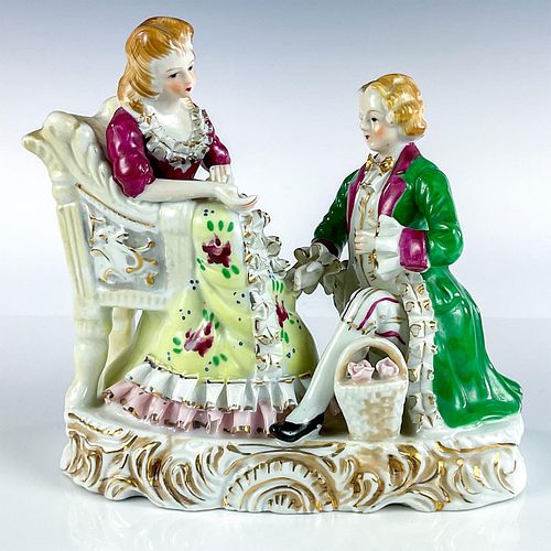 VINTAGE PORCELAIN FIGURINE, 18TH CENTURY