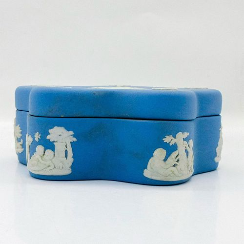 WEDGWOOD BLUE JASPERWARE LIDDED 3940a7