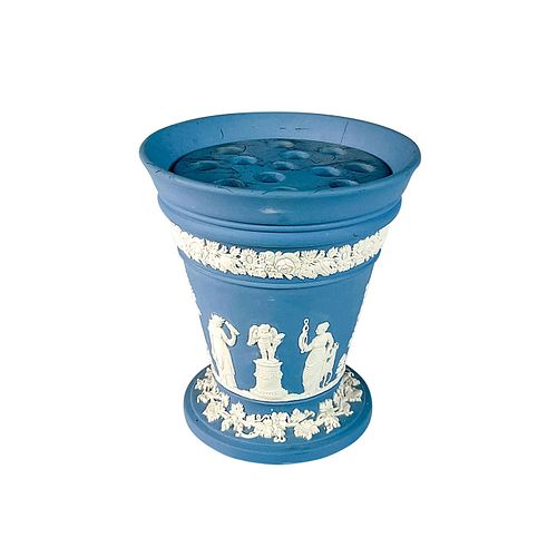 WEDGWOOD LIGHT BLUE JASPER FLOWER