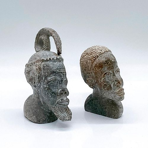 PAIR OF AFRICAN SMALL HAND CARVED 3942a5