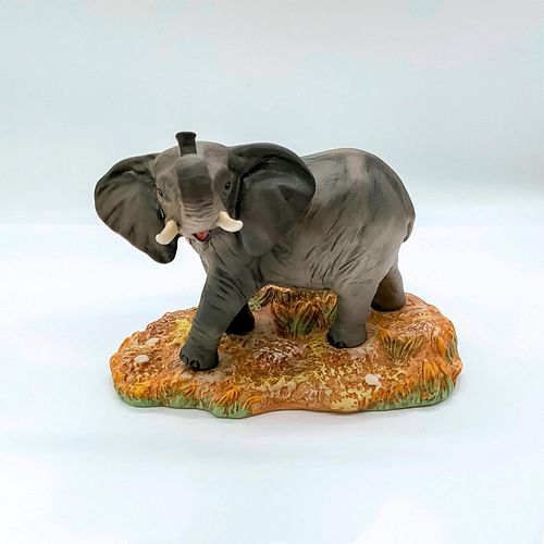 ROYAL DOULTON ANIMAL FIGURINE  394405