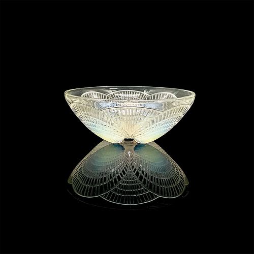 RENE LALIQUE GLASS BOWL, COQUILLES