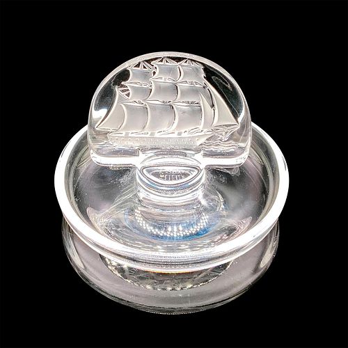 LALIQUE PIN TRAY CARAVELLEIn clear 39452e