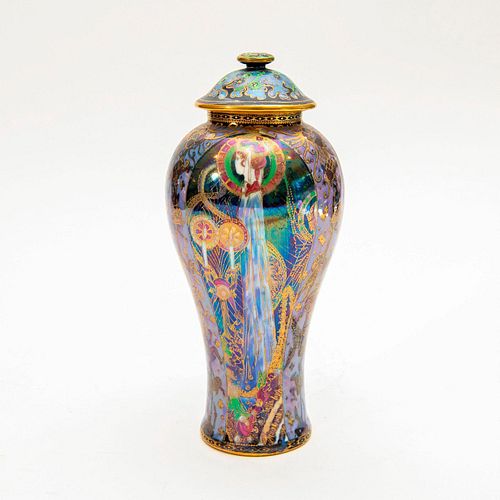 WEDGWOOD FAIRYLAND LUSTRE LIDDED