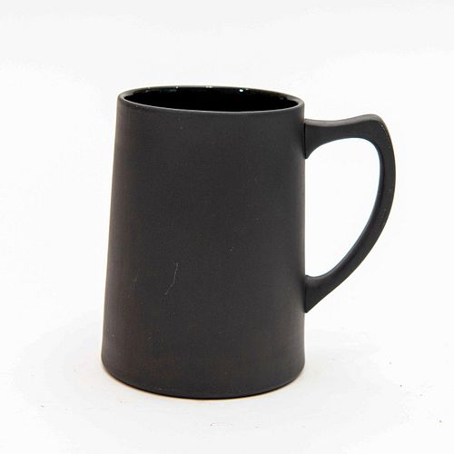 20TH C WEDGWOOD BLACK BASALT TANKARDBlack 394654