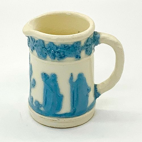 WEDGWOOD QUEENSWARE TINY PITCHER  3946fd