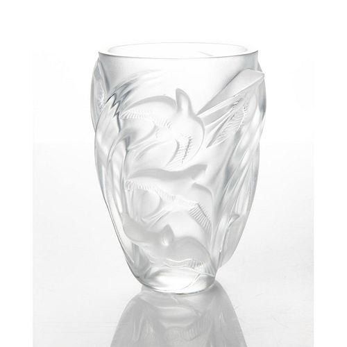 LALIQUE CRYSTAL VASE, BIRDSStunning