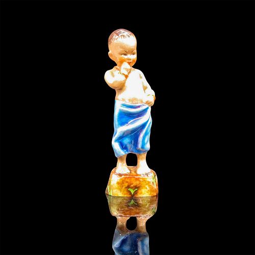 ROYAL WORCESTER F G DOUGHTY FIGURINE  396f4c