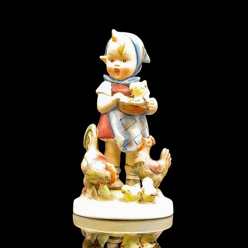 VINTAGE HUMMEL GOEBEL FIGURINE  39725a