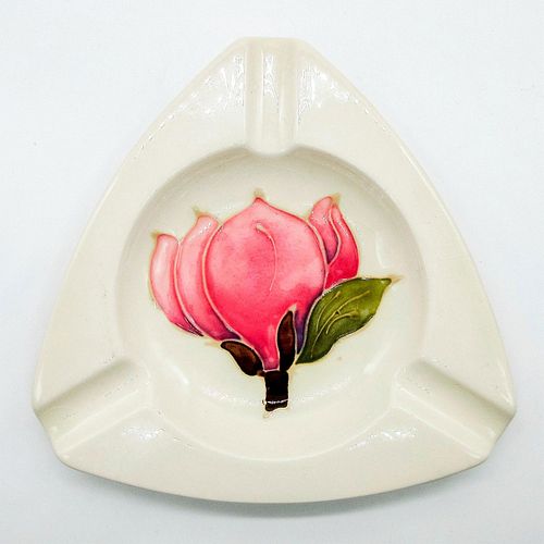 MOORCROFT POTTERY CERAMIC ASHTRAY, MAGNOLIA