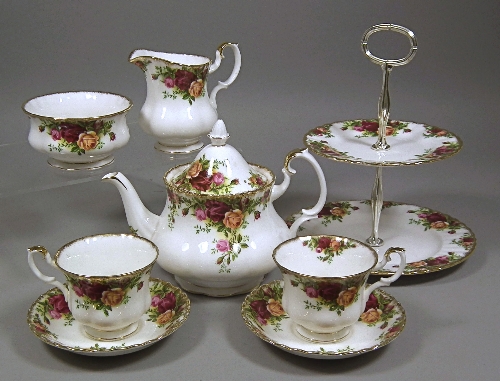 A Royal Albert bone china tea service 3975d3